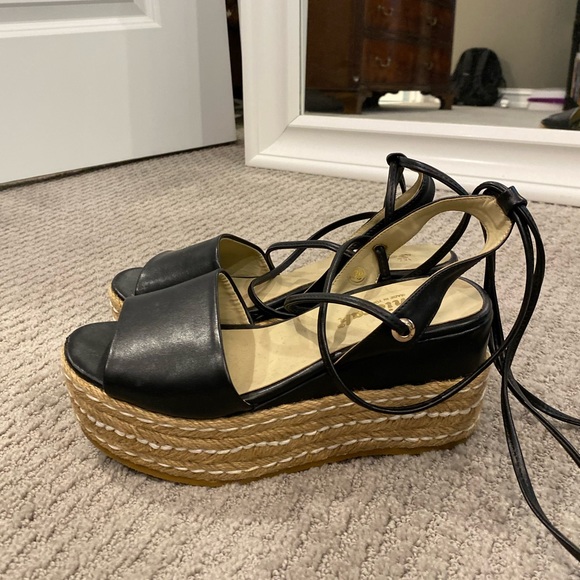 Seniorah Black Leather Wrap-Up Espadrilles - Picture 10 of 16